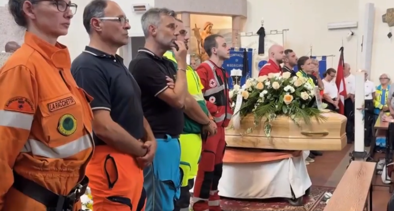 Ultimo saluto ad Alessio Rosadi: una comunità unita nel ricordo